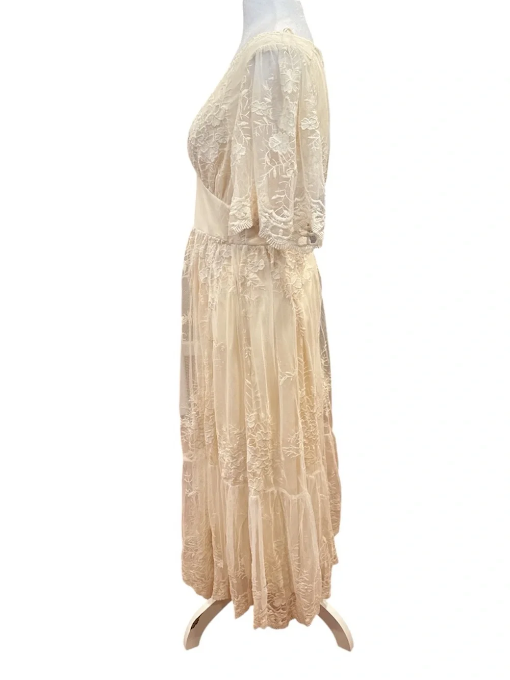 Baltic Born Clarissa Lace Vintage Cream Midi Dress size medium NWT - Picture 4 of 9